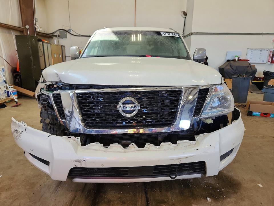 2017 Nissan Armada sv
