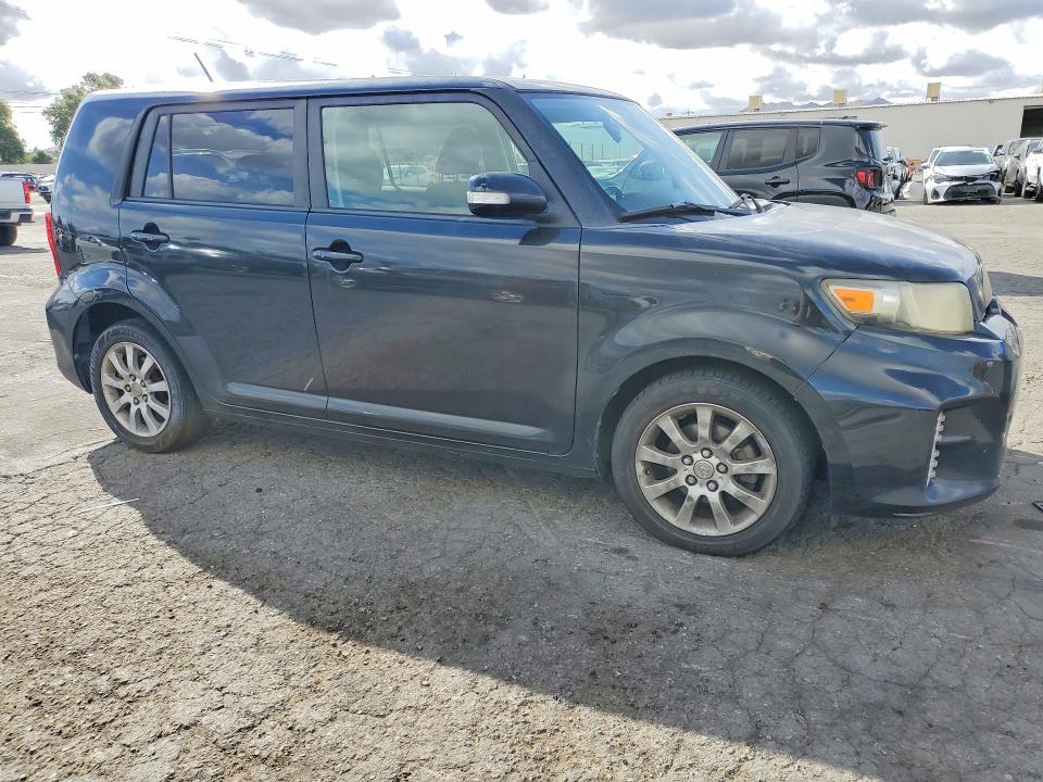 2013 Scion Xb Base