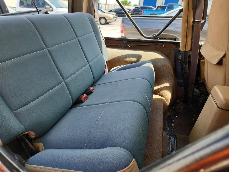 2000 Jeep Wrangler / tj Sahara