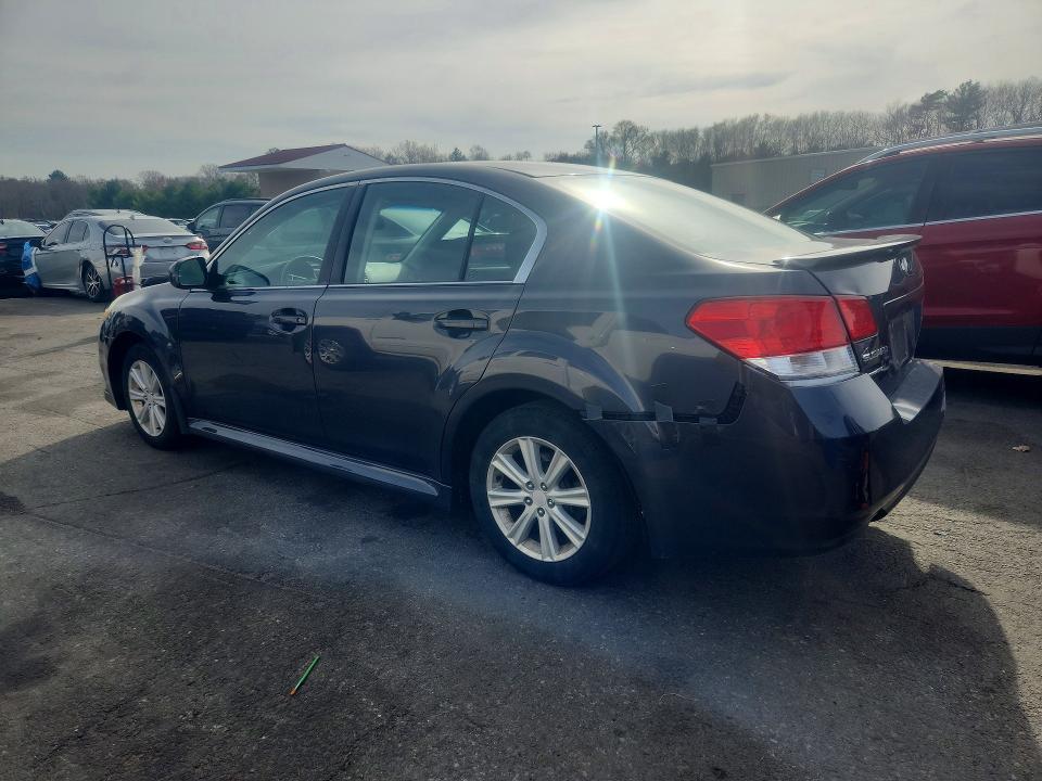 2010 Subaru Legacy 2.5i Premium