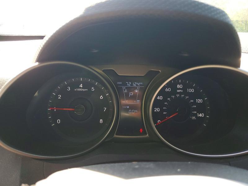 2016 Hyundai Veloster Base