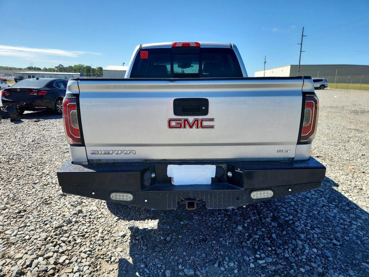 2018 GMC Sierra K1500 SLT