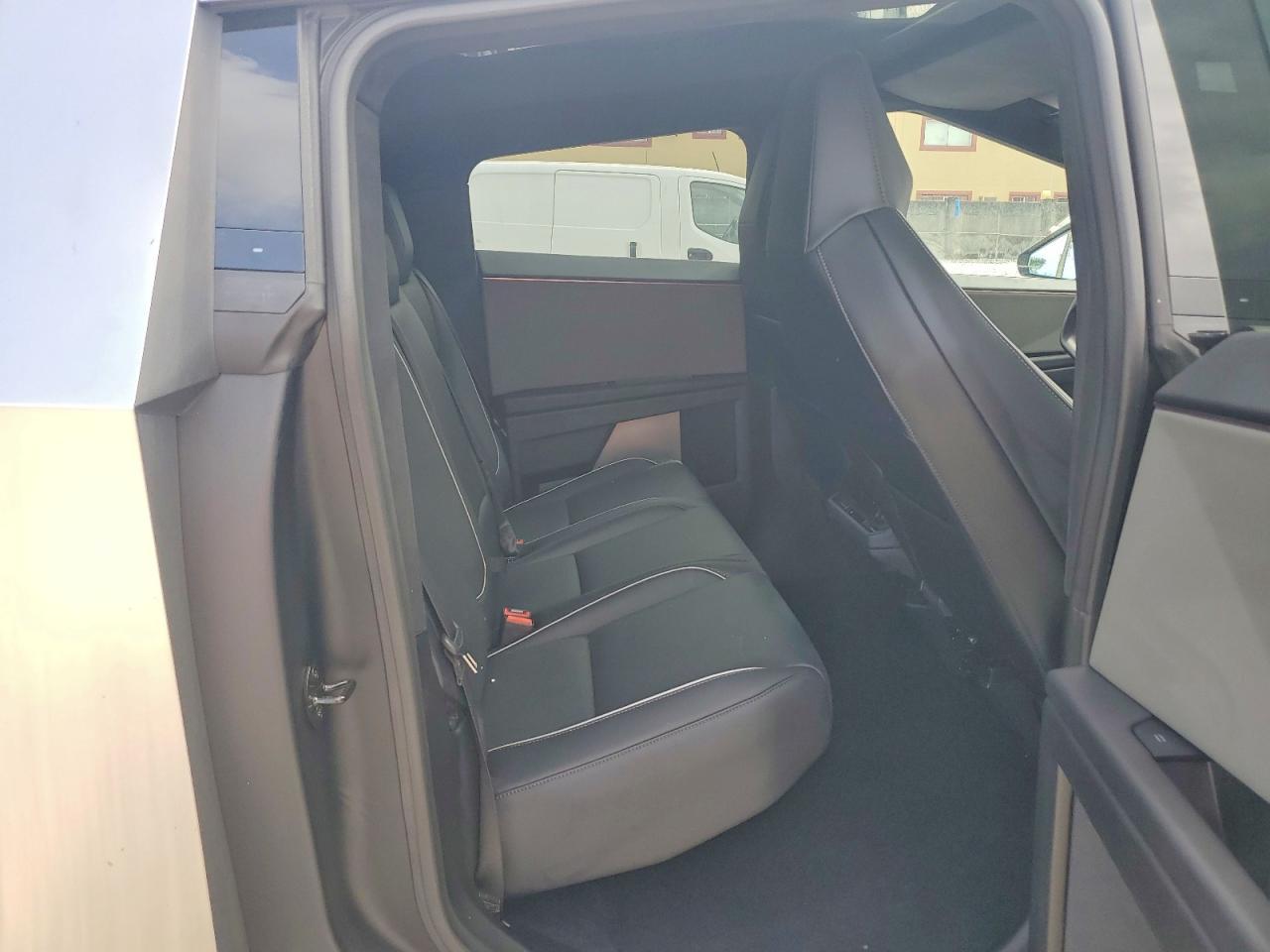 2025 Tesla Cybertruck