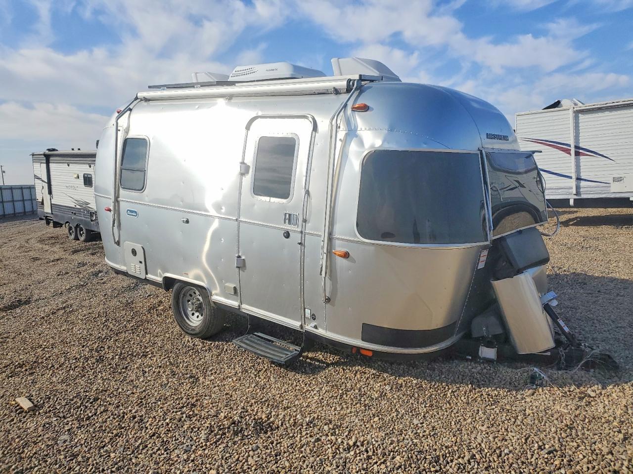 2022 Airstream Camper