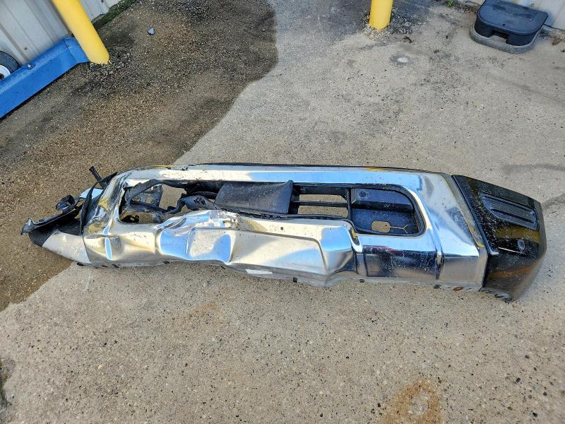 2020 Nissan Titan SV