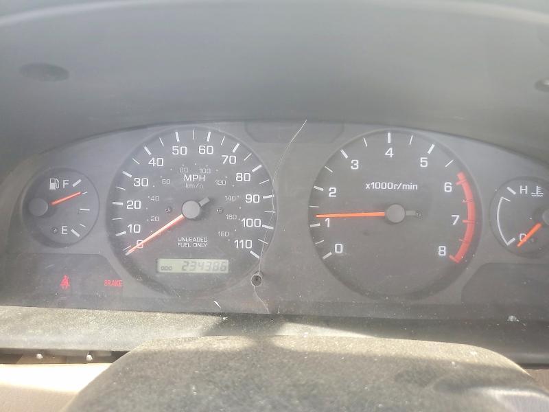 2000 Nissan Frontier xe