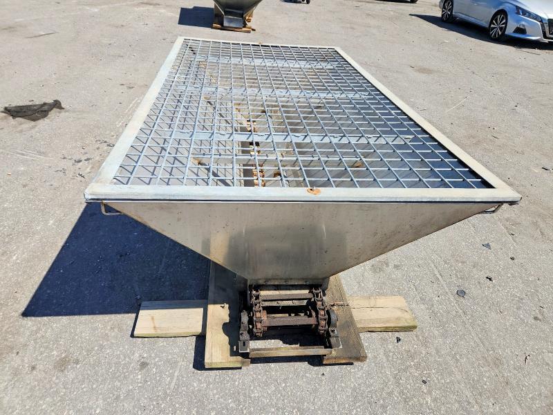 2000 Smithco Salt Spreader