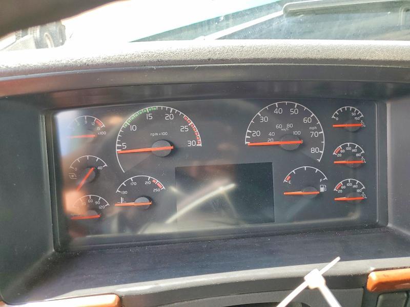 2006 Volvo VN VNL-Semi Truck