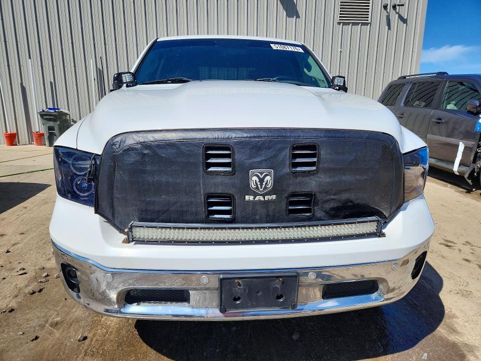 2015 Dodge RAM 1500 SLT
