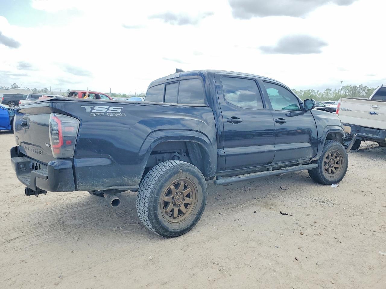 2023 Toyota Tacoma SR V6