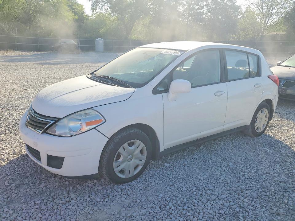 2010 Nissan Versa 1.8 s