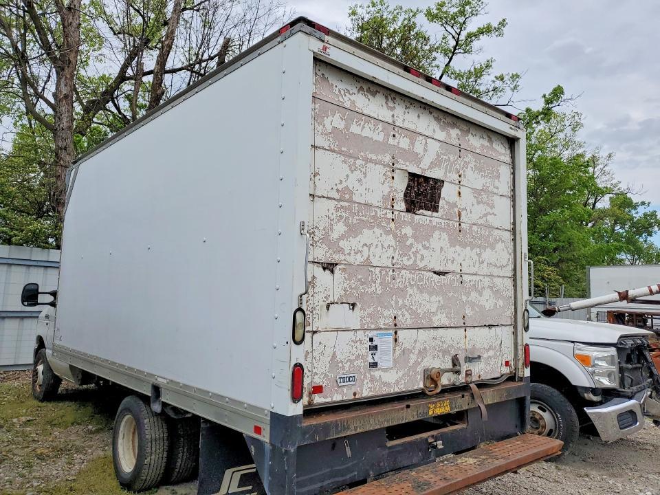 2013 Ford E350 BOX Truck