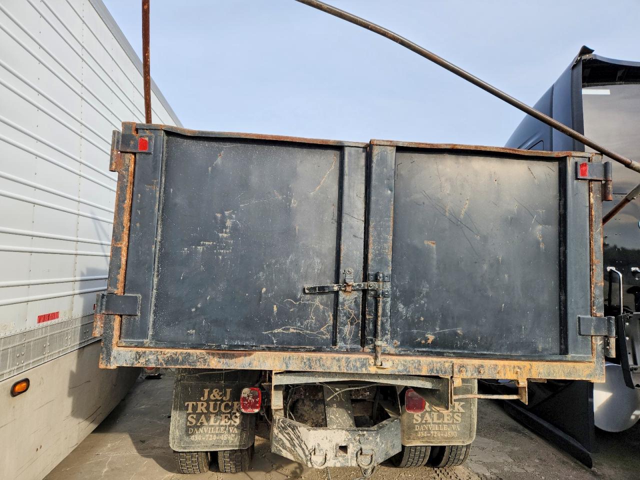 2006 GMC C7500 Dump Truck