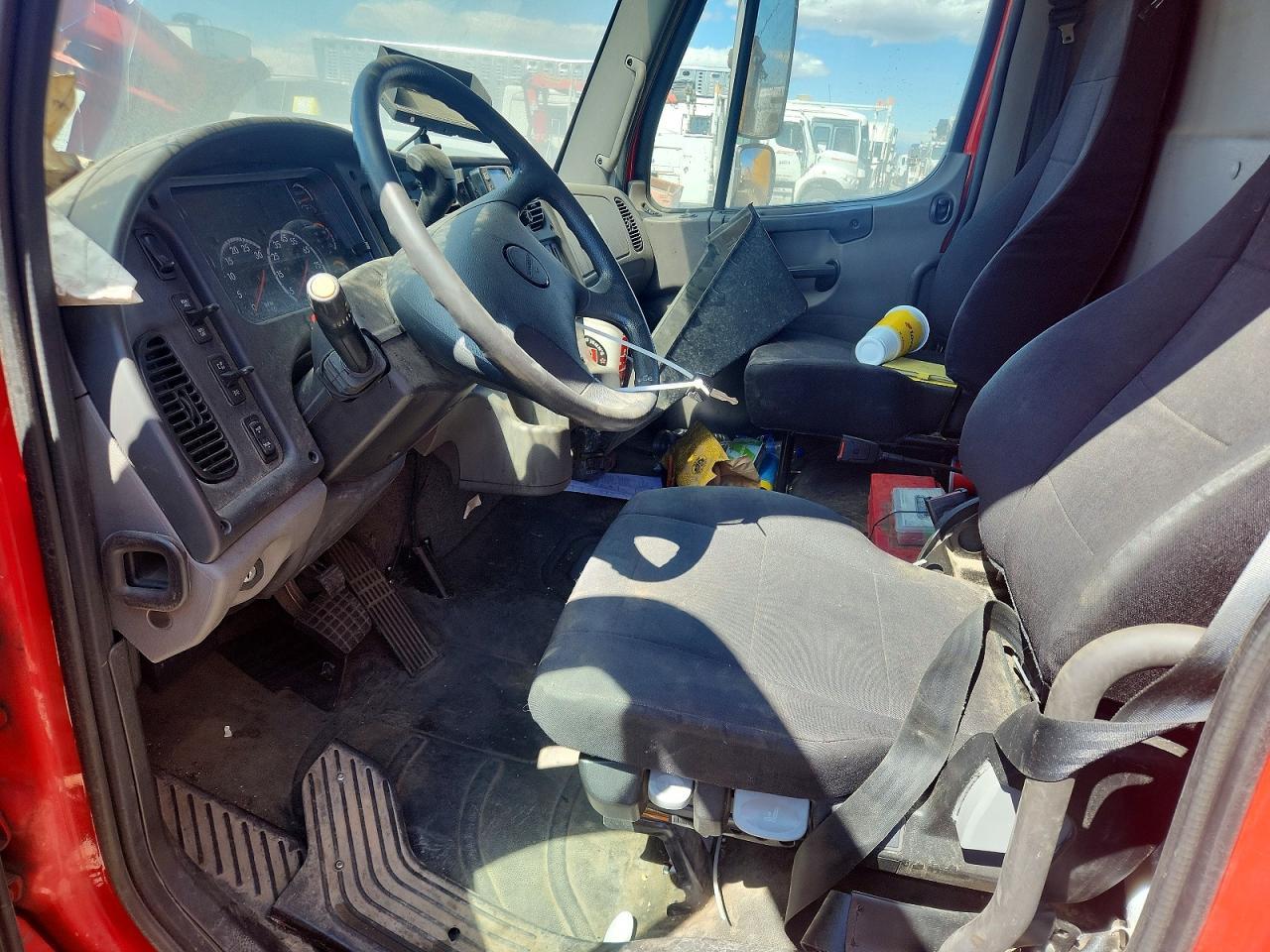 2024 Freigliner 2024 Freightliner Business Class M2 Refrigerated B