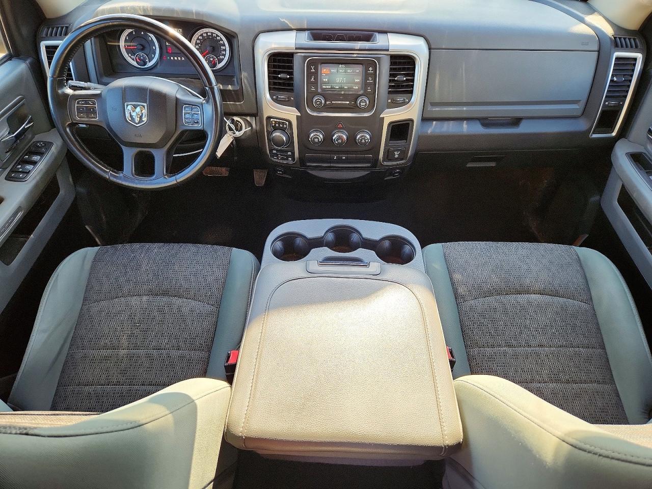 2015 Dodge RAM 1500 SLT