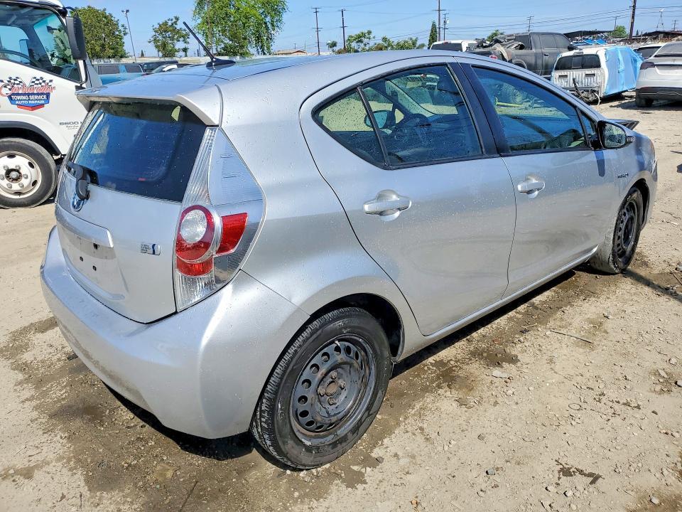 2013 Toyota Prius c Three