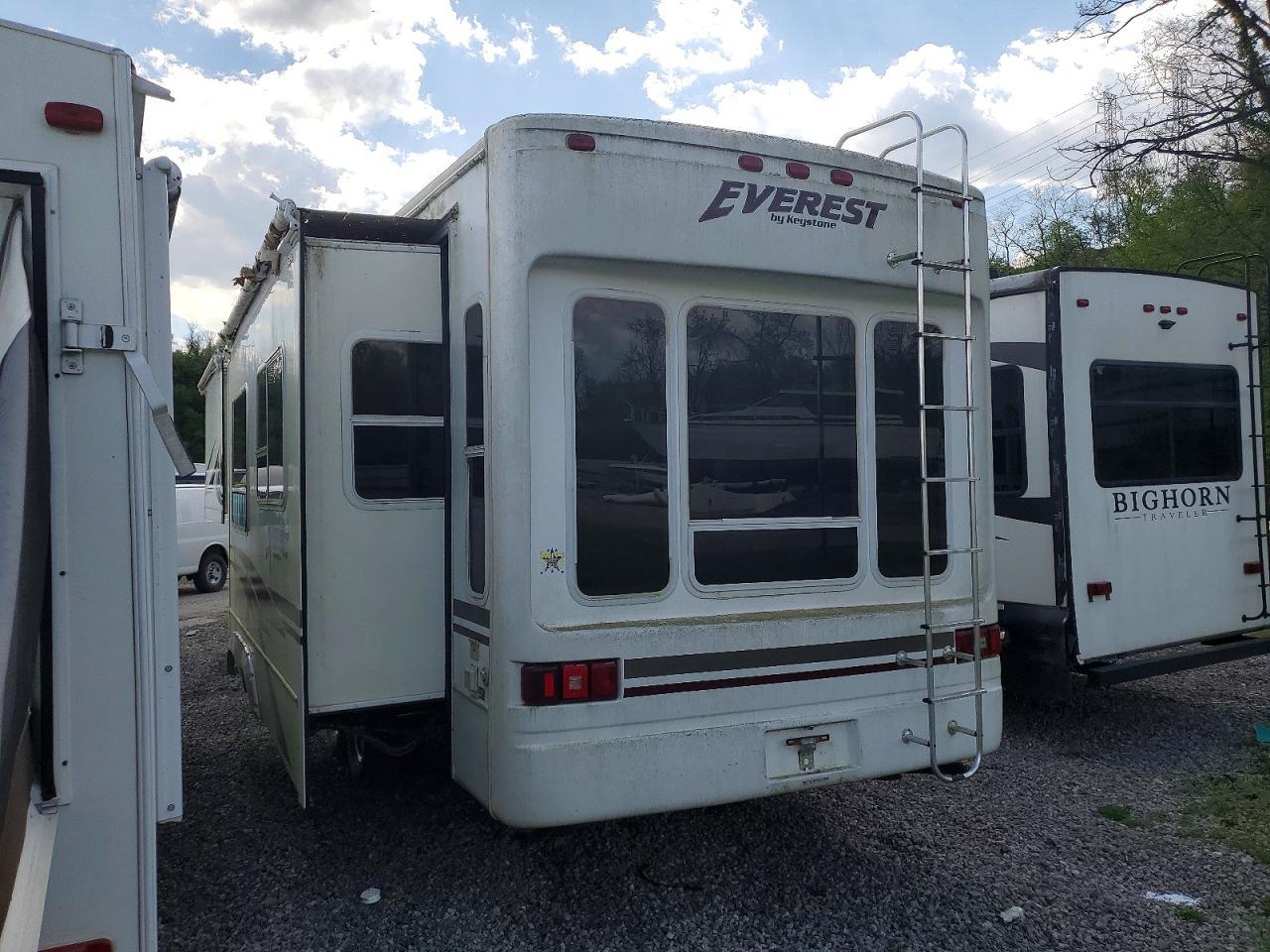 2004 Keystone Everest Camper