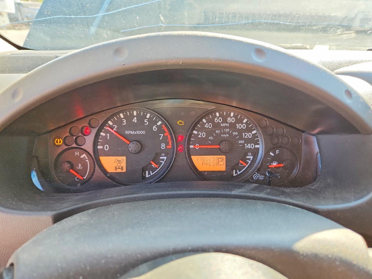 2013 Nissan Frontier SV V6
