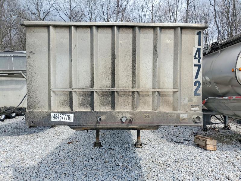 2009 East Manufacturing Flatbed Trailer  Flat or Drop Deck Trailer Flatbed