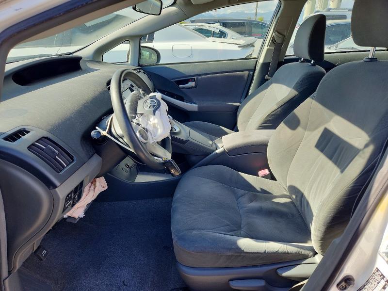 2010 Toyota Prius iii