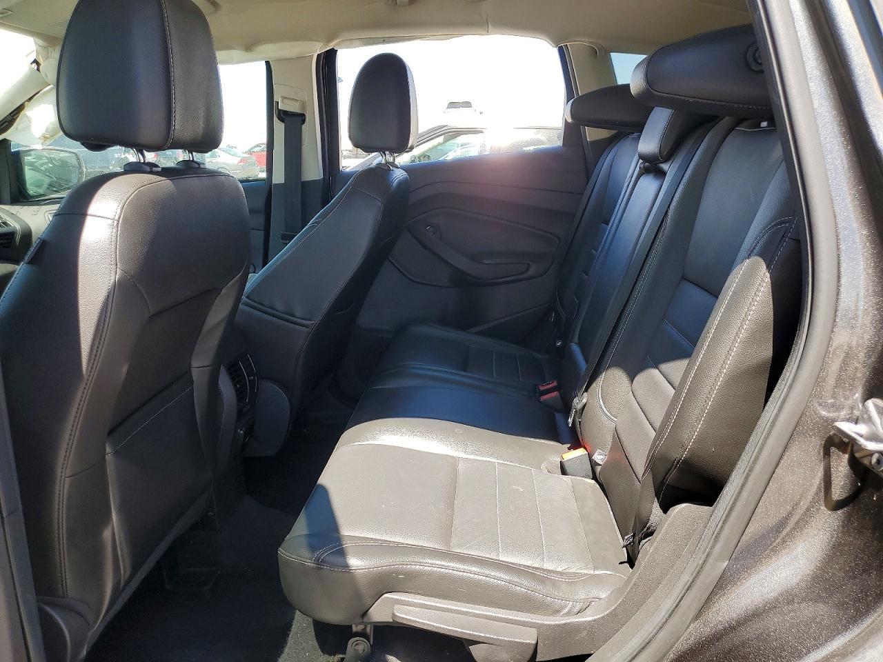 2015 Ford Escape se