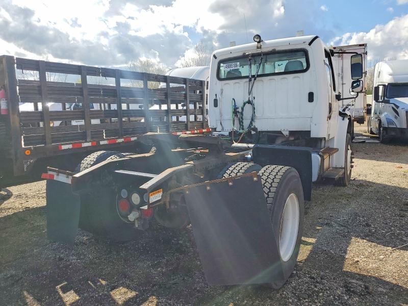 2009 Freigliner 2009 Freightliner Business Class M2 Semi Truck