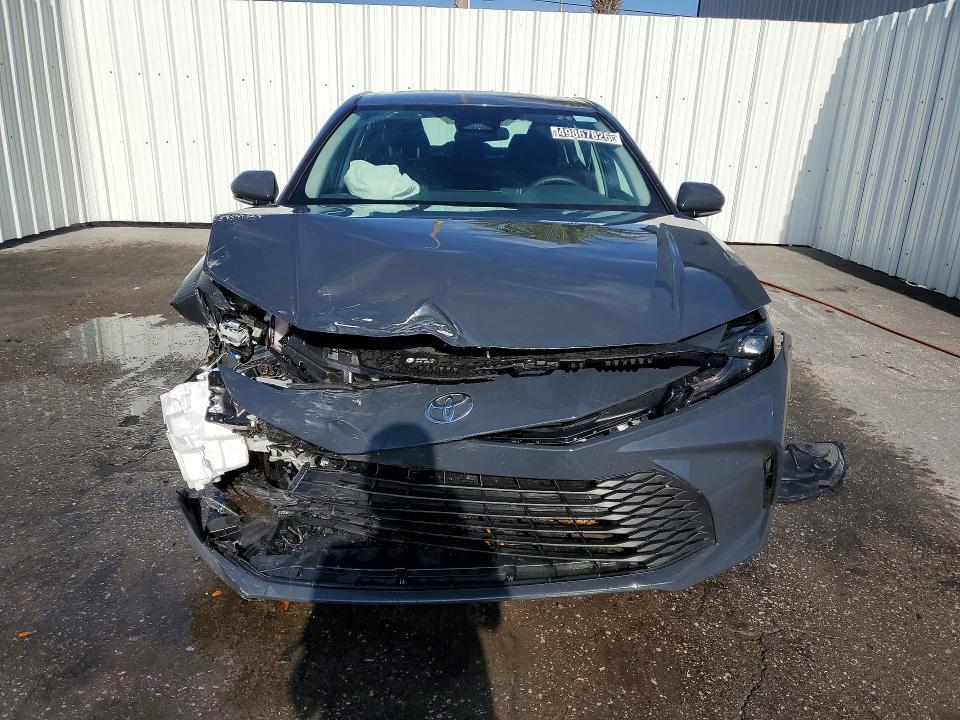 2026 Toyota Camry le