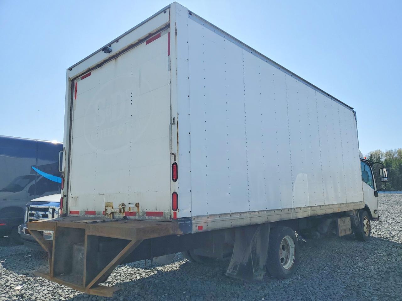 2017 Isuzu NQR Delivery Truck