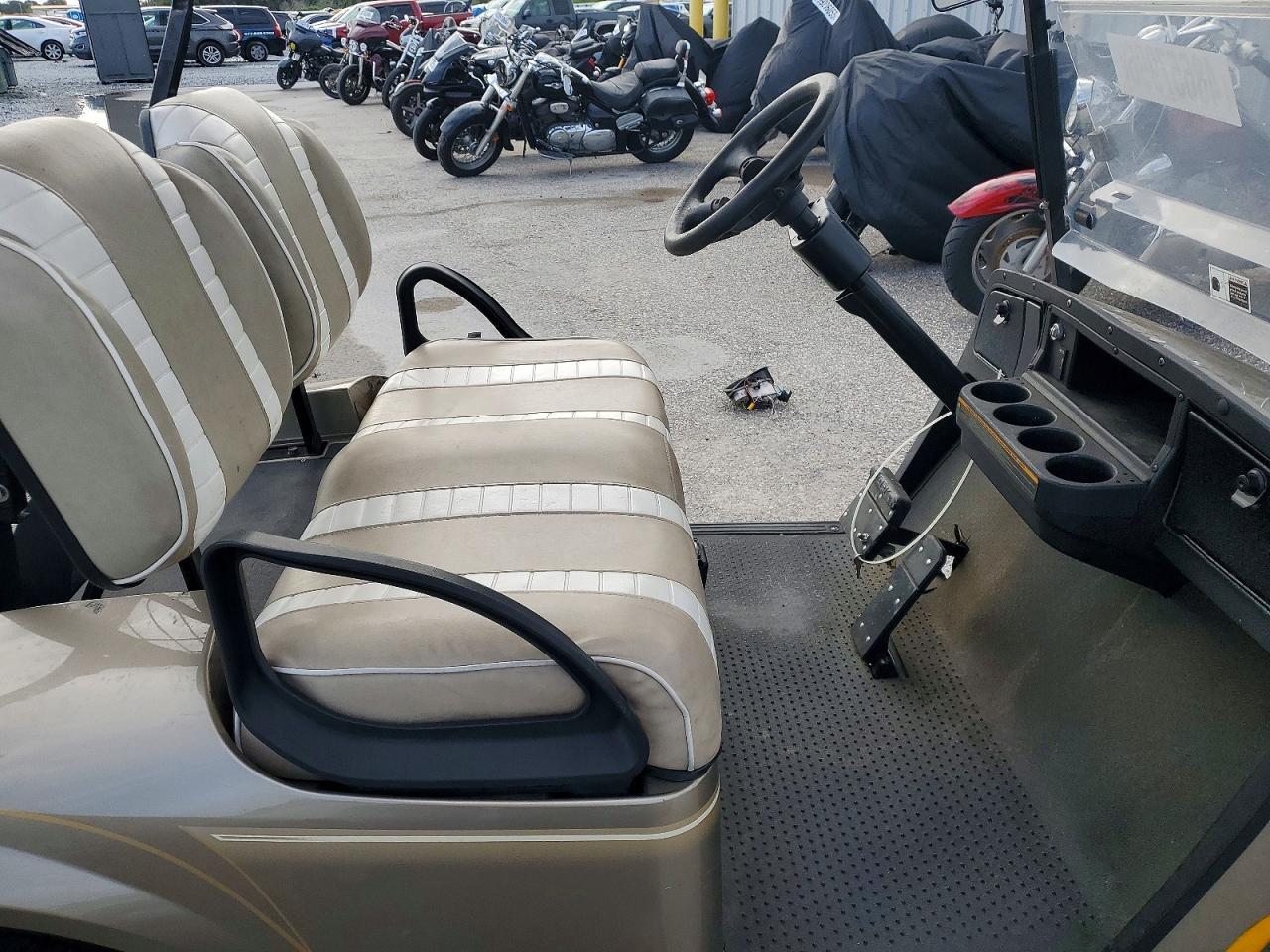 2015 Ezgo Golfcart  RV OR Camper