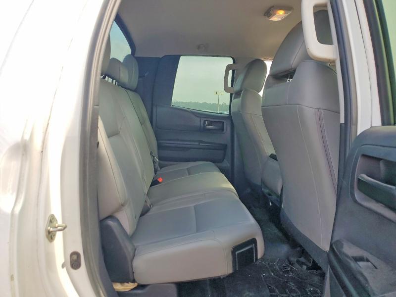 2016 Toyota Tundra SR