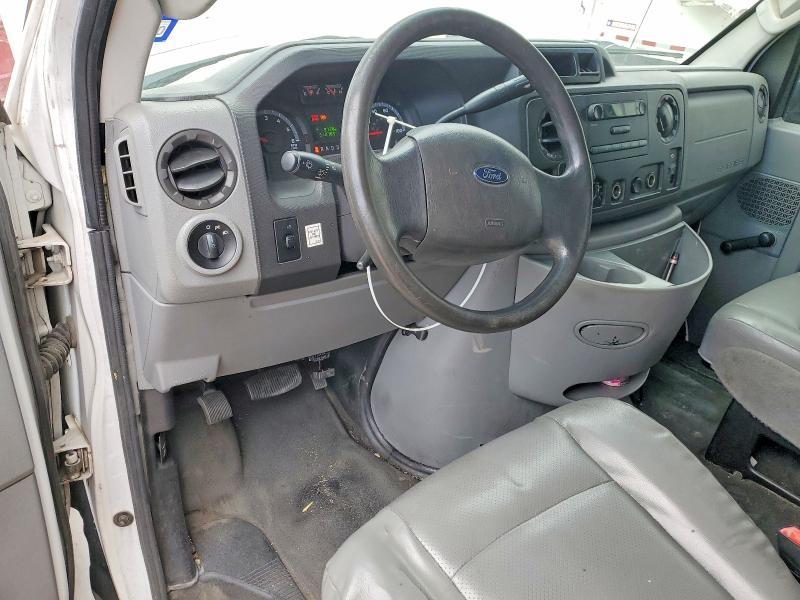 2014 Ford E350 BOX Truck