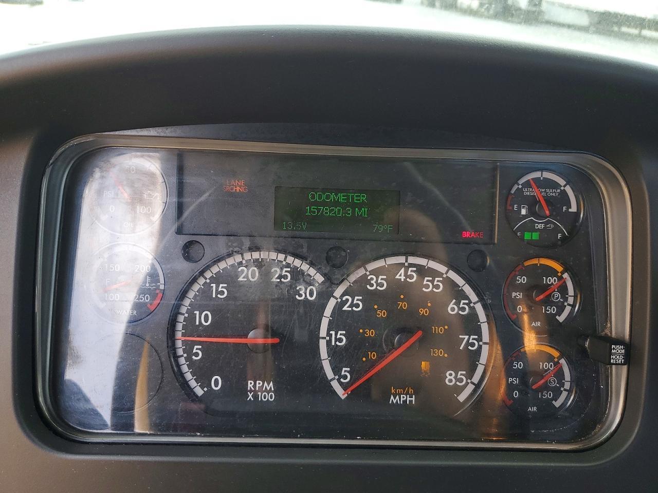 2022 Freigliner 2022 Freightliner Business Class M2 BOX Truck