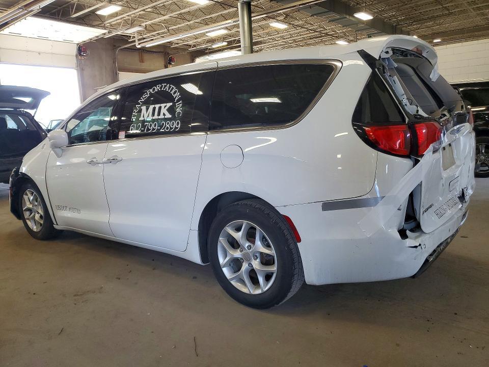 2018 Chrysler Pacifica Touring Plus