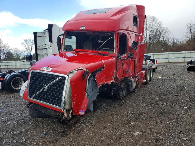 2015 Volv O VNL Semi Truck