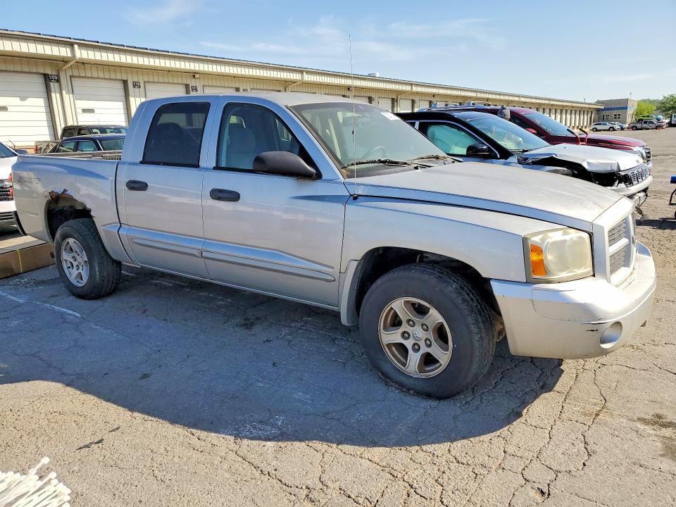 2006 Dodge Dakota Quad SLT