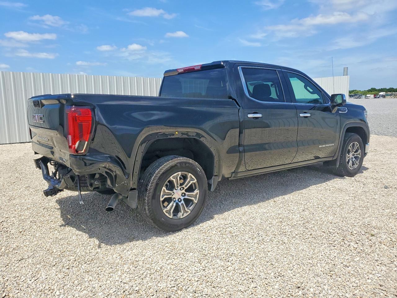 2026 GMC Sierra C1500 SLT