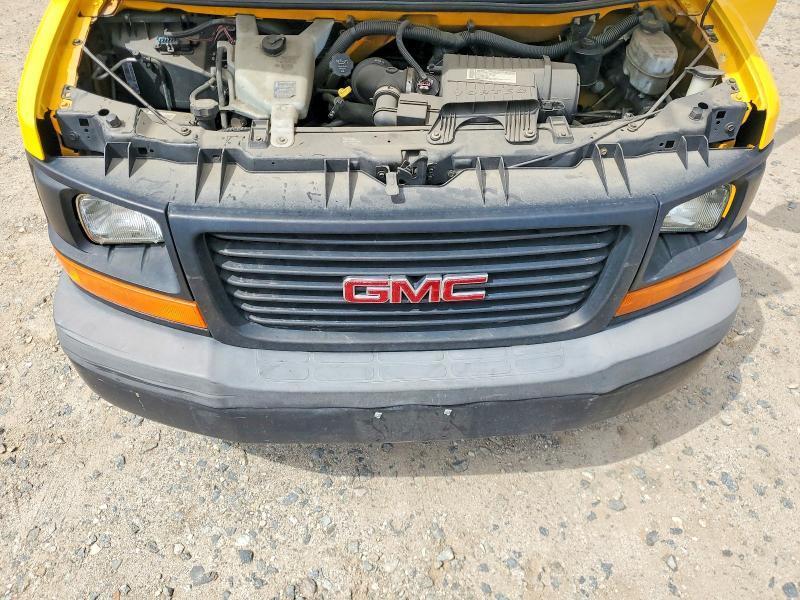 2009 GMC Savana BOX Truck