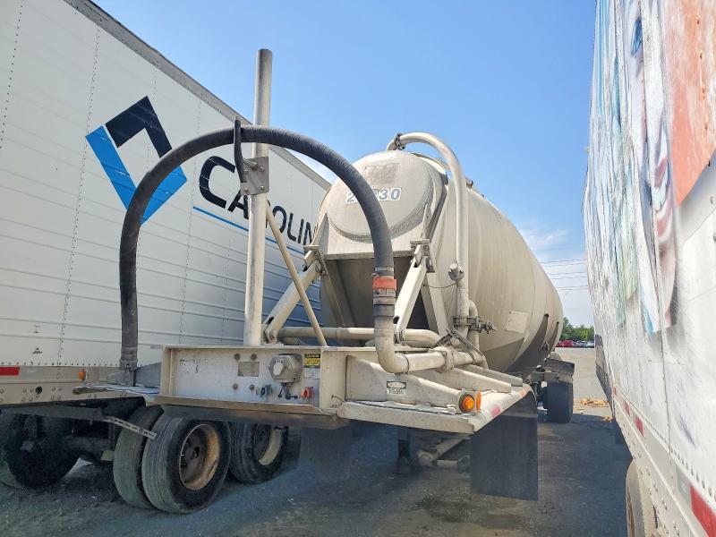 2013 Polar Tank Trailer 2013 Polar Tank Pneumatic DRY Bulk Trailer