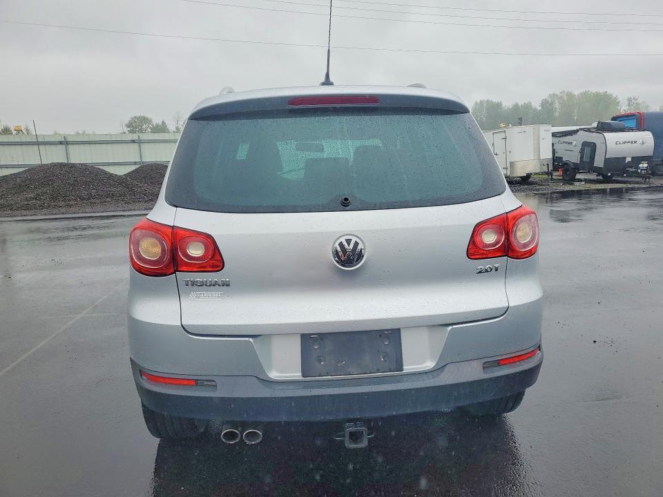 2011 Volkswagen Tiguan s