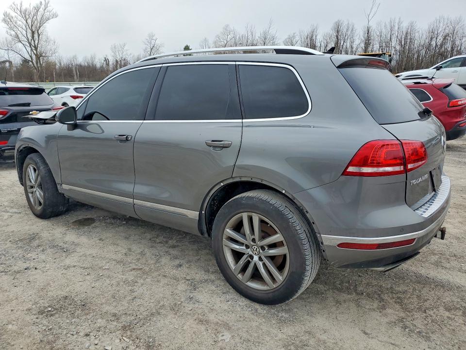 2015 Volkswagen Touareg V6