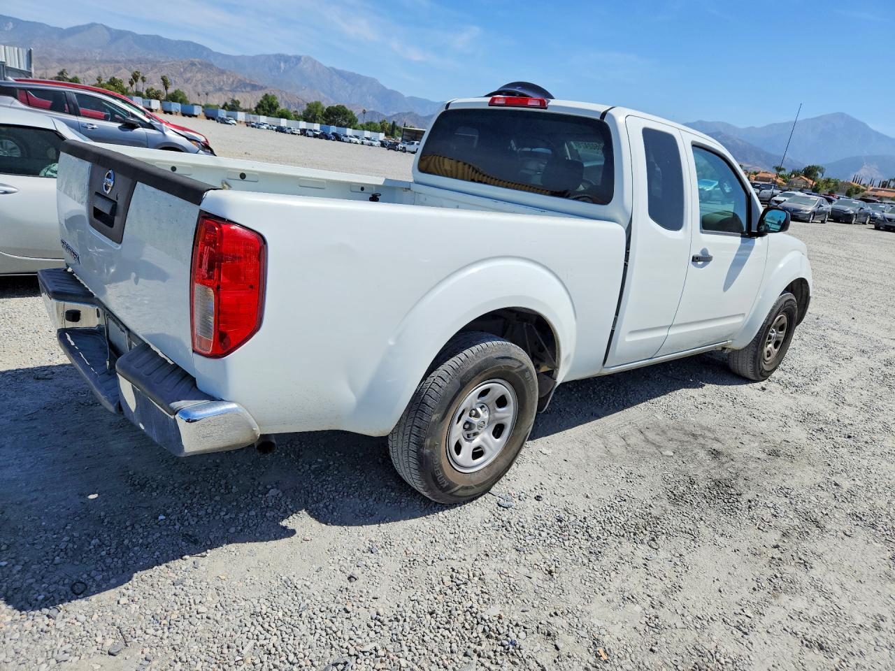 2016 Nissan Frontier S