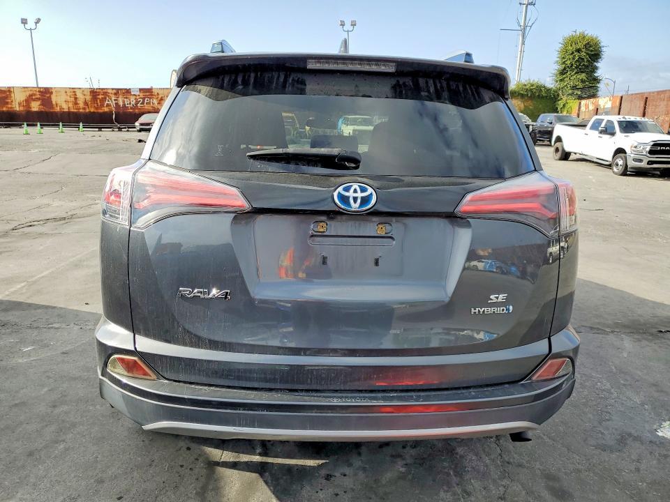 2018 Toyota Rav4 hv se