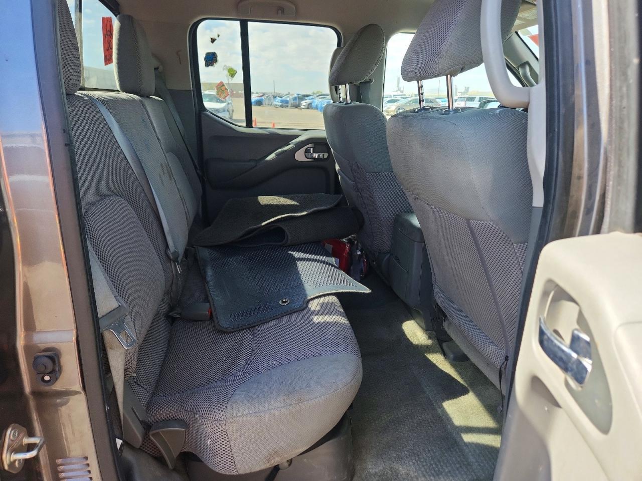 2017 Nissan Frontier SV