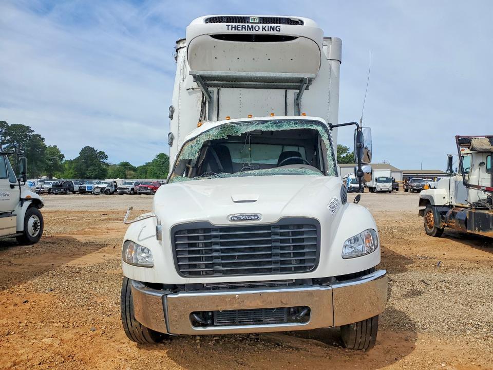 2023 Freigliner M2