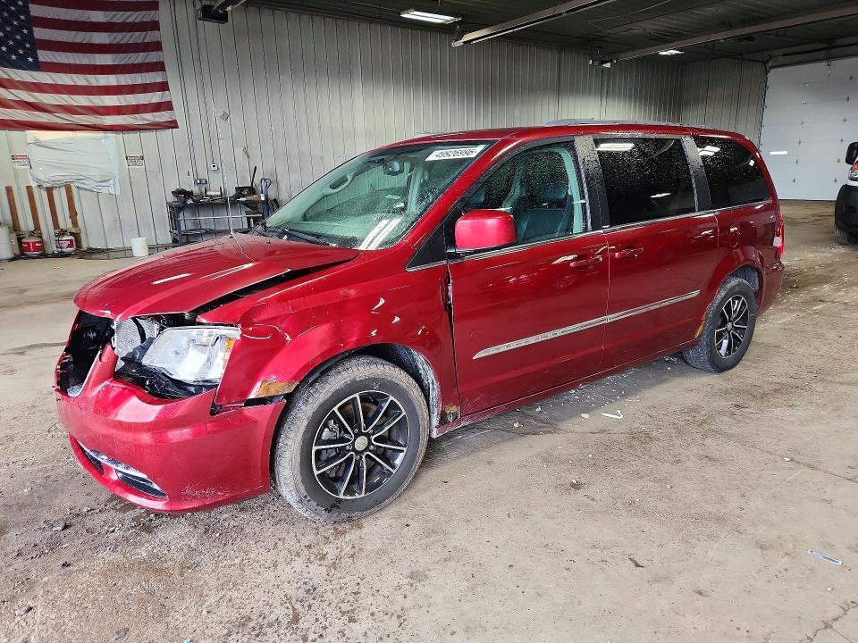 2013 Chrysler Town & Country Touring