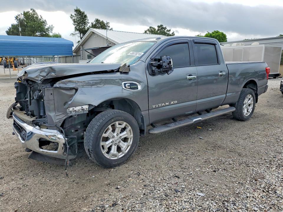 2016 Nissan Titan XD SL