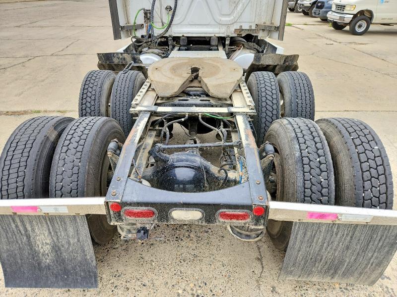 2019 Freightliner Cascadia 126 Semi Truck