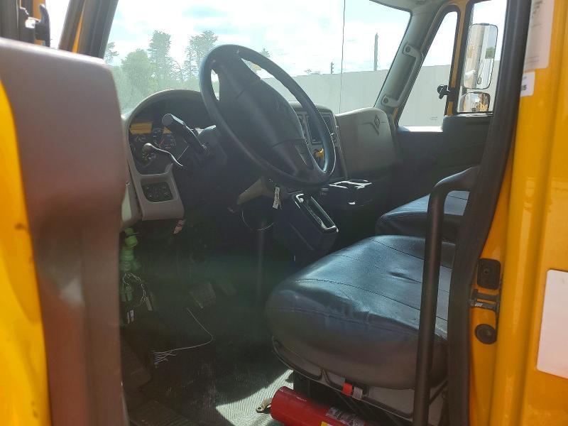 2019 International 4300 BOX Truck