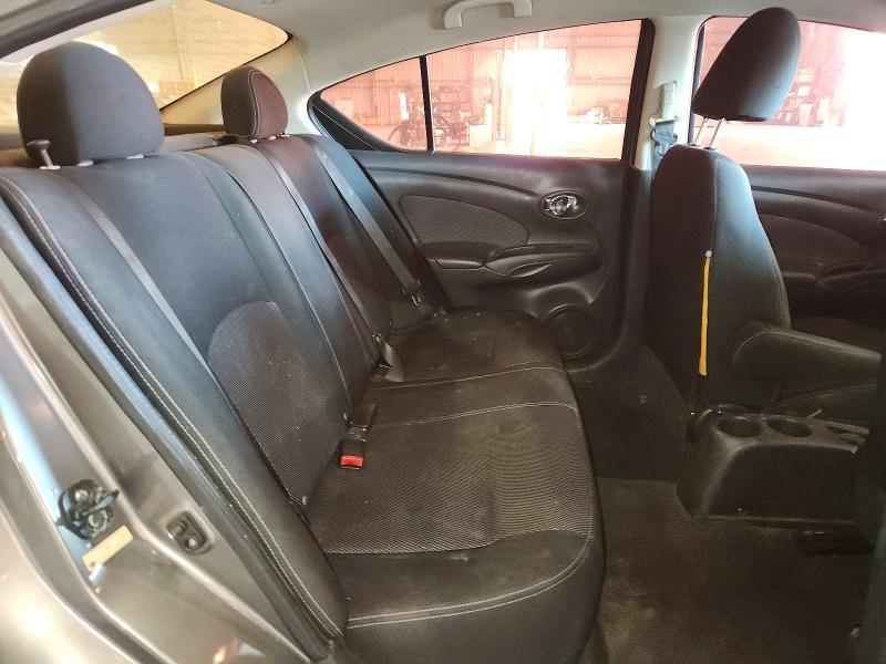 2015 Nissan Versa 1.6 sv