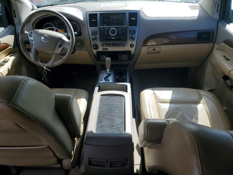 2013 Nissan Armada sv